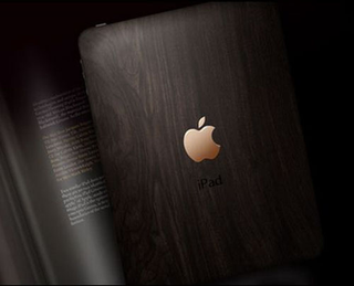 Illustration for article titled This Gold and Wood iPhone Case Goes Perfectly With Your Smoking Jacket